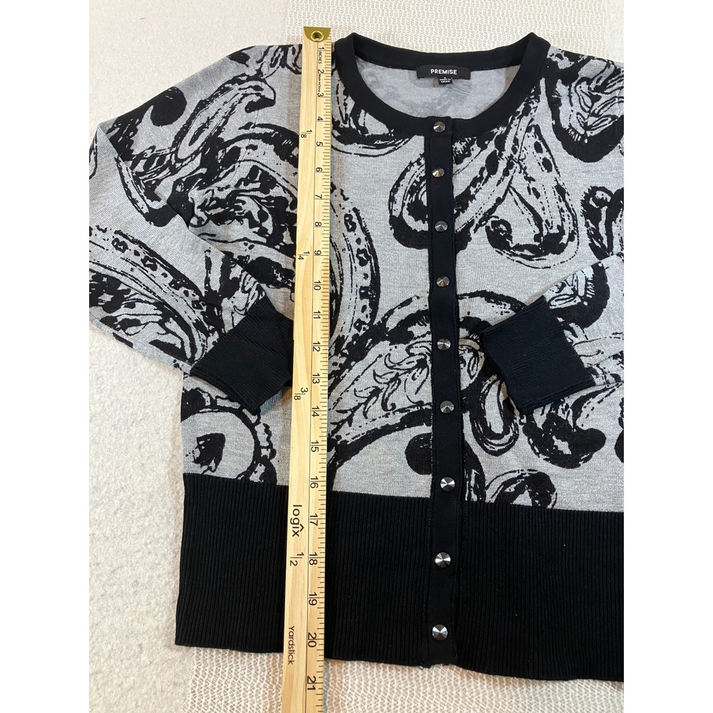 Premise NWT Womens Grey Black Paisley Snap Front Lightweight Cardigan Sweater M - Picture 3 of 7